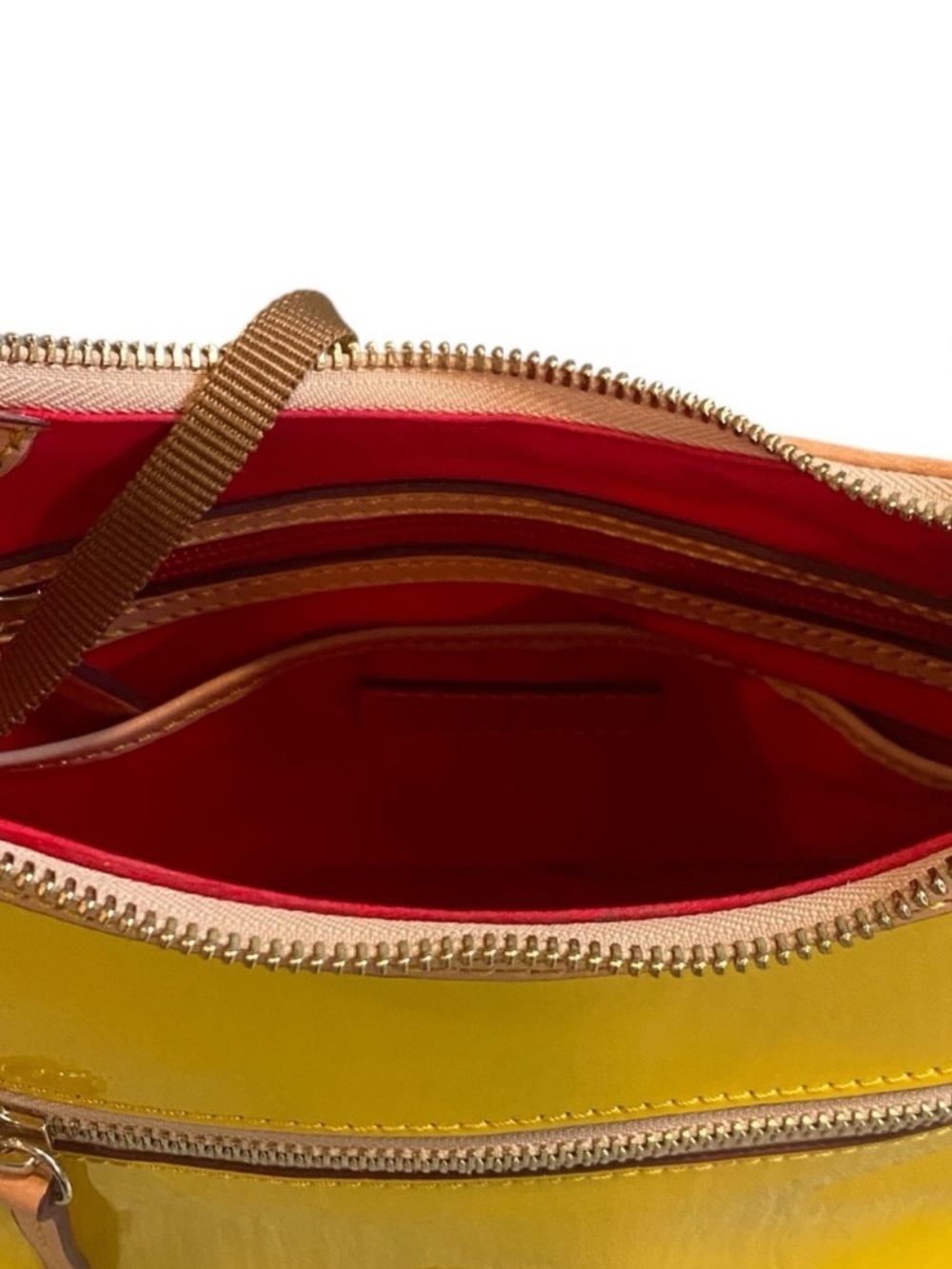 Stunning Yellow Dooney & Bourke Patent Leather Shoulder Bag EUC COA - Picture 10 of 15